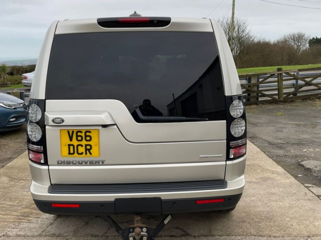 Llyn Car Sales - Land Rover Discovery SDV6 HSE - CALL 07504 105 633