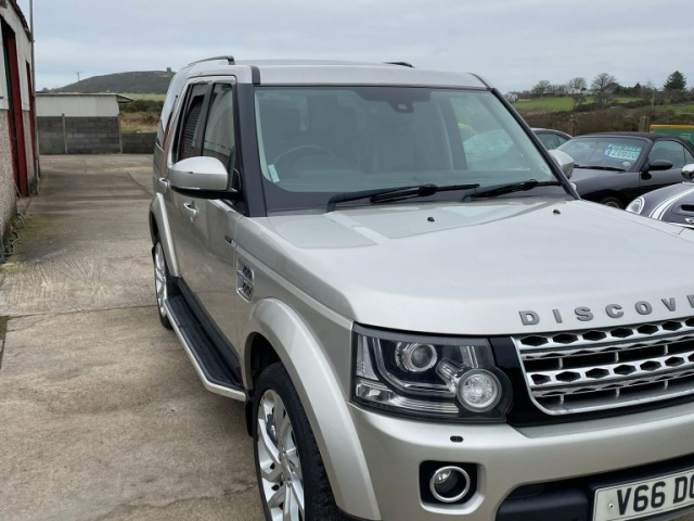 Llyn Car Sales - Land Rover Discovery SDV6 HSE - CALL 07504 105 633