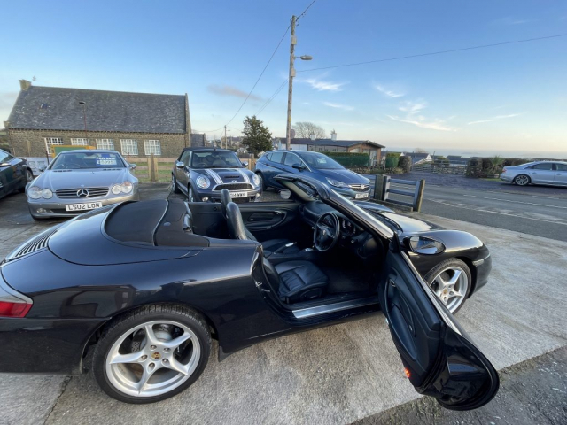 Llyn Car Sales -Porsche 911 Carrera 2 Tiptronic S - CALL 07504 105 633