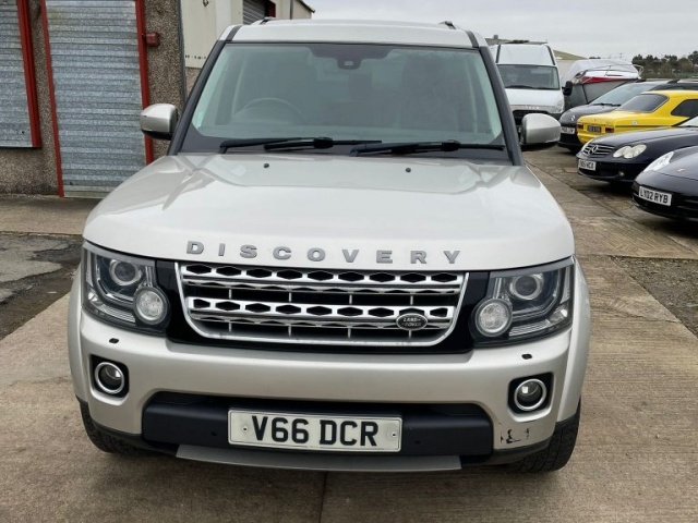 Llyn Car Sales - Land Rover Discovery SDV6 HSE - CALL 07504 105 633