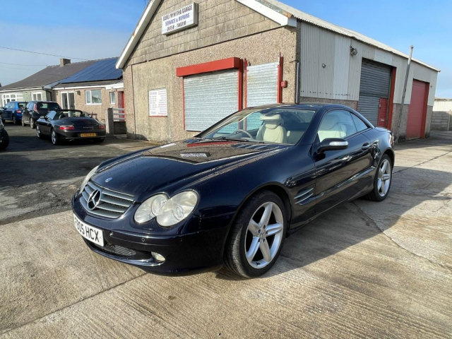 Blue Mercedes-Benz SL350 Auto 2005