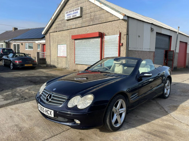 Blue Mercedes-Benz SL350 Auto 2005