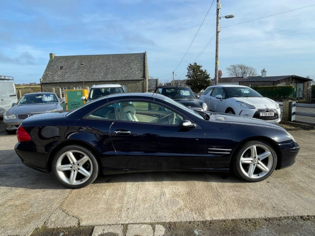 Blue Mercedes-Benz SL350 Auto 2005