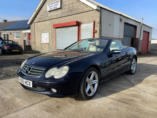 Blue Mercedes-Benz SL350 Auto 2005