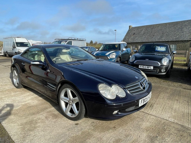 Blue Mercedes-Benz SL350 Auto 2005