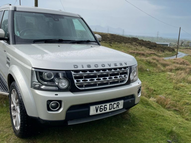 Llyn Car Sales - Land Rover Discovery SDV6 HSE - CALL 07504 105 633