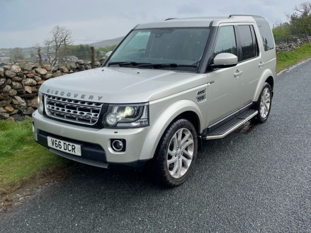 Llyn Car Sales - Land Rover Discovery SDV6 HSE - CALL 07504 105 633