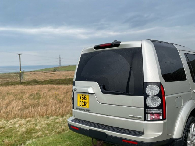 Llyn Car Sales - Land Rover Discovery SDV6 HSE - CALL 07504 105 633
