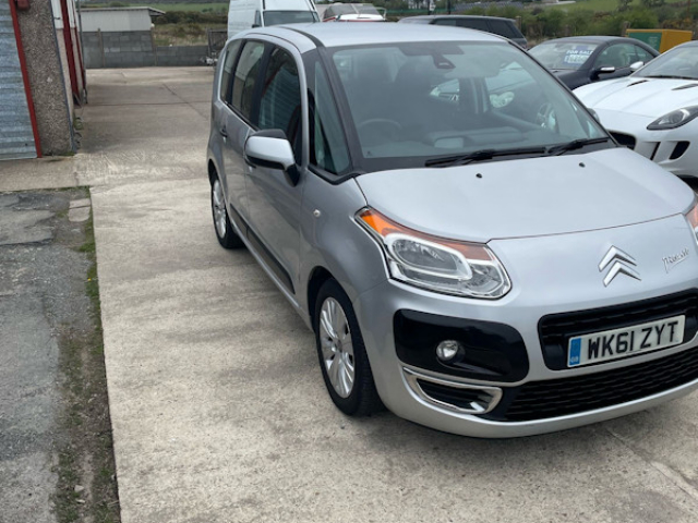 Llyn Car Sales - CITROEN C3 Hdi Exclusive Picasso - CALL 07504 105 633