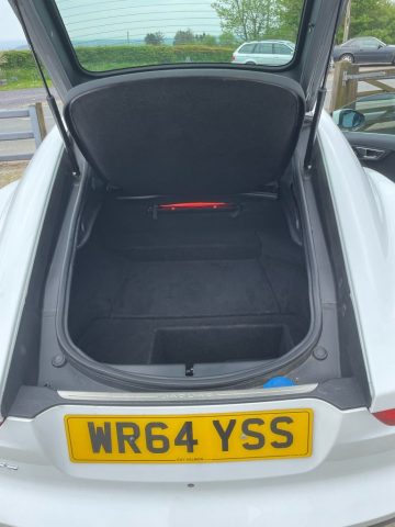 Llyn Car Sales - Land Jaguar F-TYPE V6 - CALL 07504 105 633