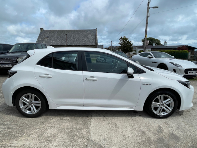 Llyn Car Sales - Toyota Corolla Hybrid Icon Tech - CALL 07504 105 633