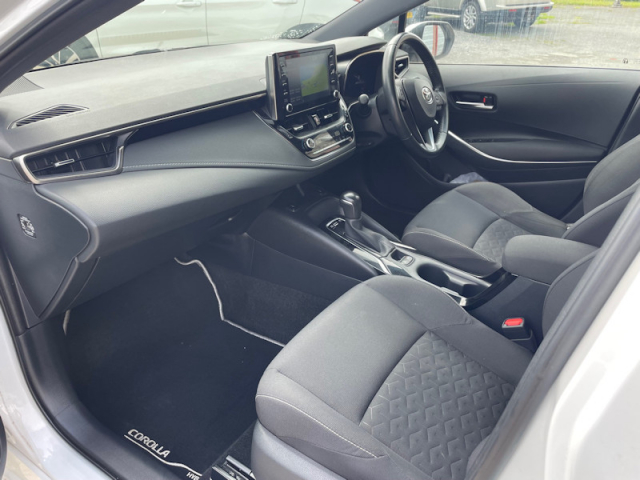 Llyn Car Sales - Toyota Corolla Hybrid Icon Tech - CALL 07504 105 633