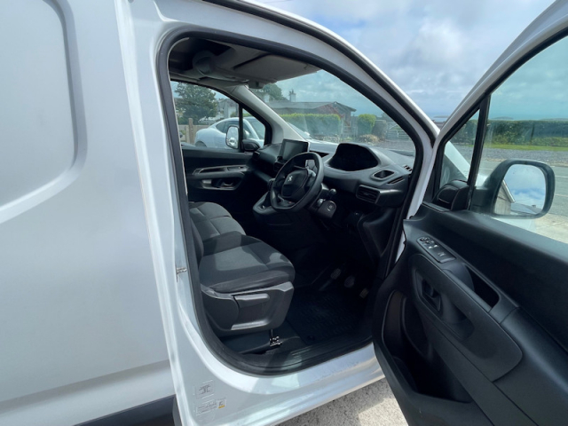 Llyn Car Sales - Peugeot Partner Bluehdi Van - CALL 07504 105 633