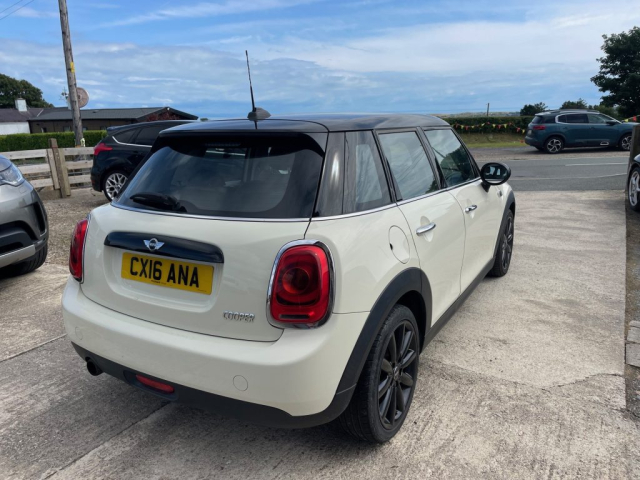 Llyn Car Sales - Mini Cooper - CALL 07504 105 633