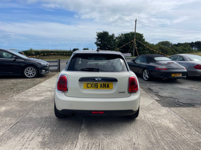 Llyn Car Sales - Mini Cooper - CALL 07504 105 633