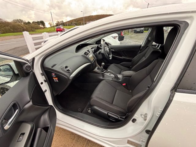 Llyn Car Sales - Honda Civic I-VTec Sport - CALL 07504 105 633