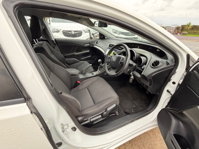 Llyn Car Sales - Honda Civic I-VTec Sport - CALL 07504 105 633