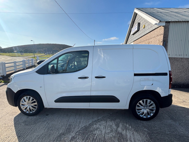 Llyn Car Sales - Peugeot Partner BlueHDI Professional - CALL 07504 105 633