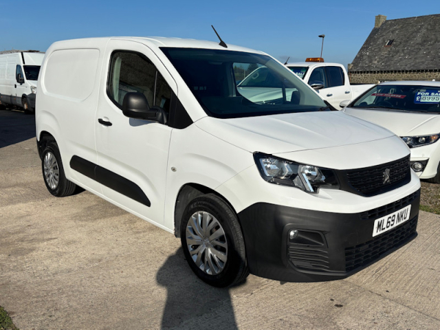 Llyn Car Sales - Peugeot Partner BlueHDI Professional - CALL 07504 105 633