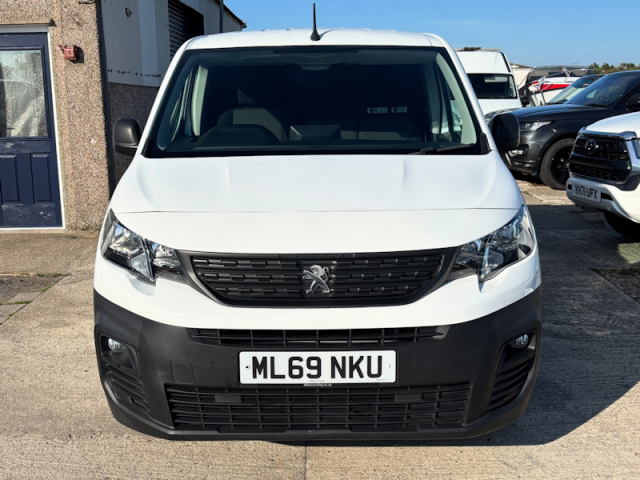 Llyn Car Sales - Peugeot Partner BlueHDI Professional - CALL 07504 105 633