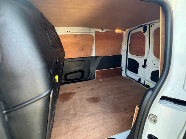 Llyn Car Sales - Peugeot Partner BlueHDI Professional - CALL 07504 105 633