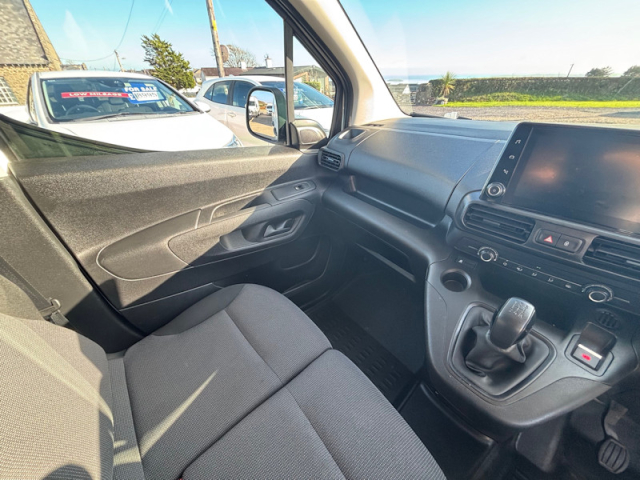 Llyn Car Sales - Peugeot Partner BlueHDI Professional - CALL 07504 105 633