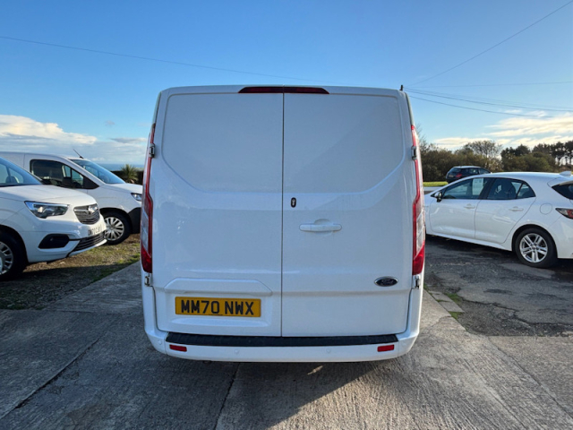 Llyn Car Sales - Ford Transit Custom 300 Limited EBlue - CALL 07504 105 633