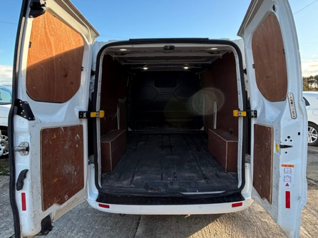 Llyn Car Sales - Ford Transit Custom 300 Limited EBlue - CALL 07504 105 633