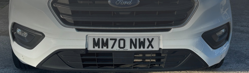 Llyn Car Sales - Ford Transit Custom 300 Limited EBlue - CALL 07504 105 633