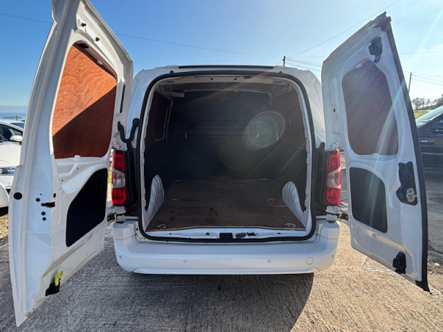 Llyn Car Sales - Vauxhall Combo 2300 Sportive TD - CALL 07504 105 633