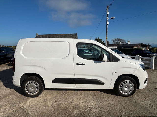 Llyn Car Sales - Vauxhall Combo 2300 Sportive TD - CALL 07504 105 633
