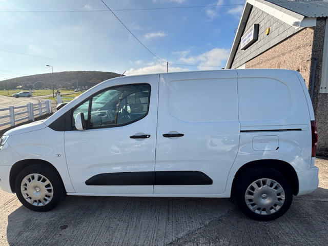 Llyn Car Sales - Vauxhall Combo 2300 Sportive TD - CALL 07504 105 633