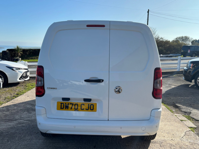Llyn Car Sales - Vauxhall Combo 2300 Sportive TD - CALL 07504 105 633