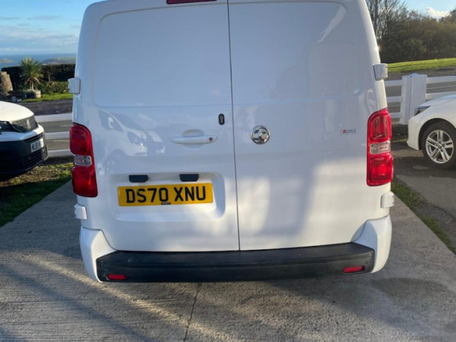 Llyn Car Sales - Vauxhall Vivaro 2900 Sportive - CALL 07504 105 633