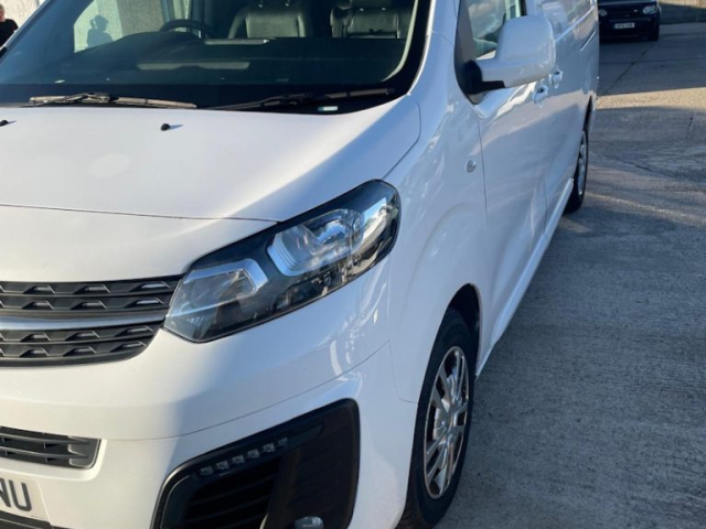 Llyn Car Sales - Vauxhall Vivaro 2900 Sportive - CALL 07504 105 633