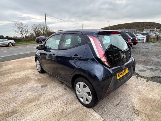 Llyn Car Sales - Toyota Aygo X-PLAY VVT-I - CALL 07504 105 633