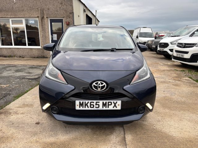 Llyn Car Sales - Toyota Aygo X-PLAY VVT-I - CALL 07504 105 633