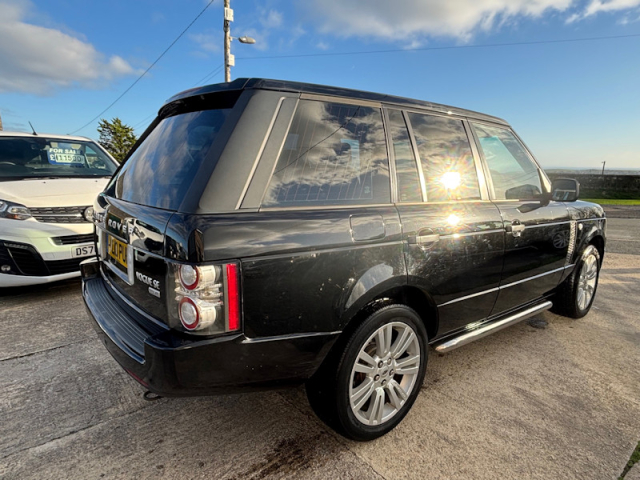 Llyn Car Sales - Land Rover Range Rover Vogue TDV8 SE - CALL 07504 105 633