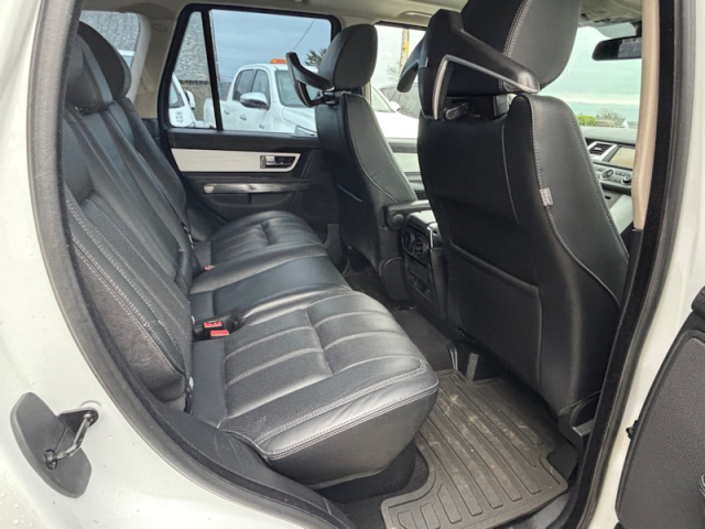 Llyn Car Sales - 2010 Range Rover Sport TDV6 HSE - CALL 07504 105 633