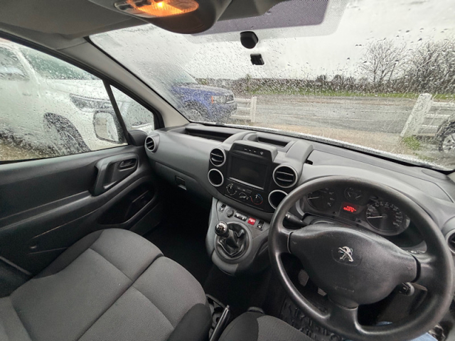 Llyn Car Sales - Peugeot Partner Professional L1 BlueHD - CALL 07504 105 633