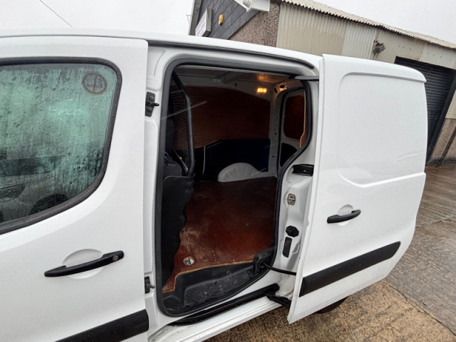 Llyn Car Sales - Peugeot Partner Professional L1 BlueHD - CALL 07504 105 633