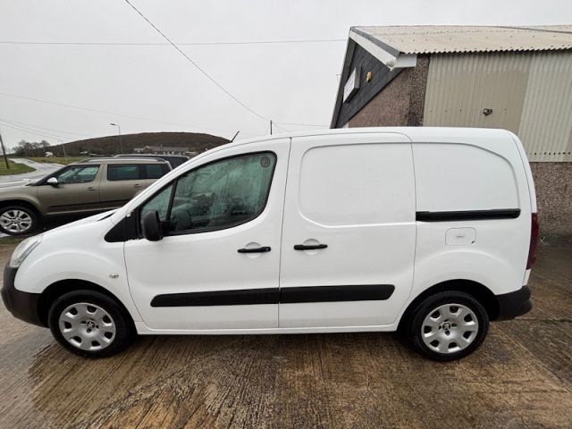 Llyn Car Sales - Peugeot Partner Professional L1 BlueHD - CALL 07504 105 633