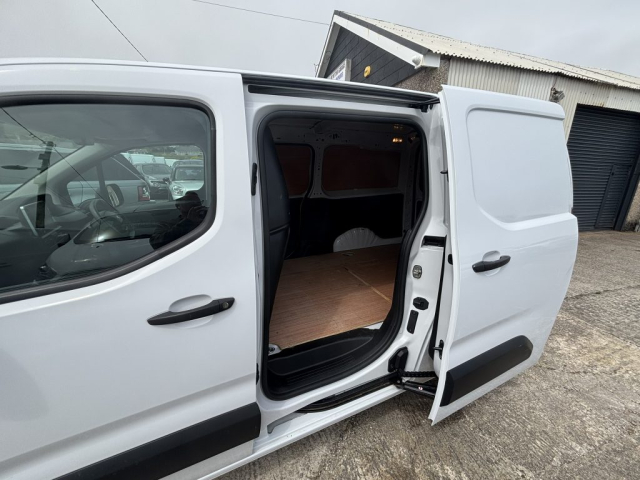 Peugeot Partner Long Professional Premium Blue Hdi Peugeot Partner Long Professional Premium Blue Hdi
